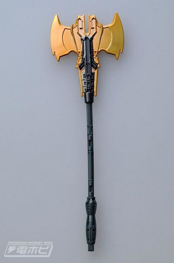 Transformers The Last Knight   Bronze Calibur Axe Images Show Latest Giveaway Weapon For Optimus Prime  (1 of 3)